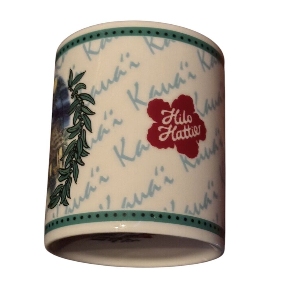 Kaua'i Hawaii Hilo Hattie Coffee Mug Cup Store 2002 Graphic Tourist Kitchen